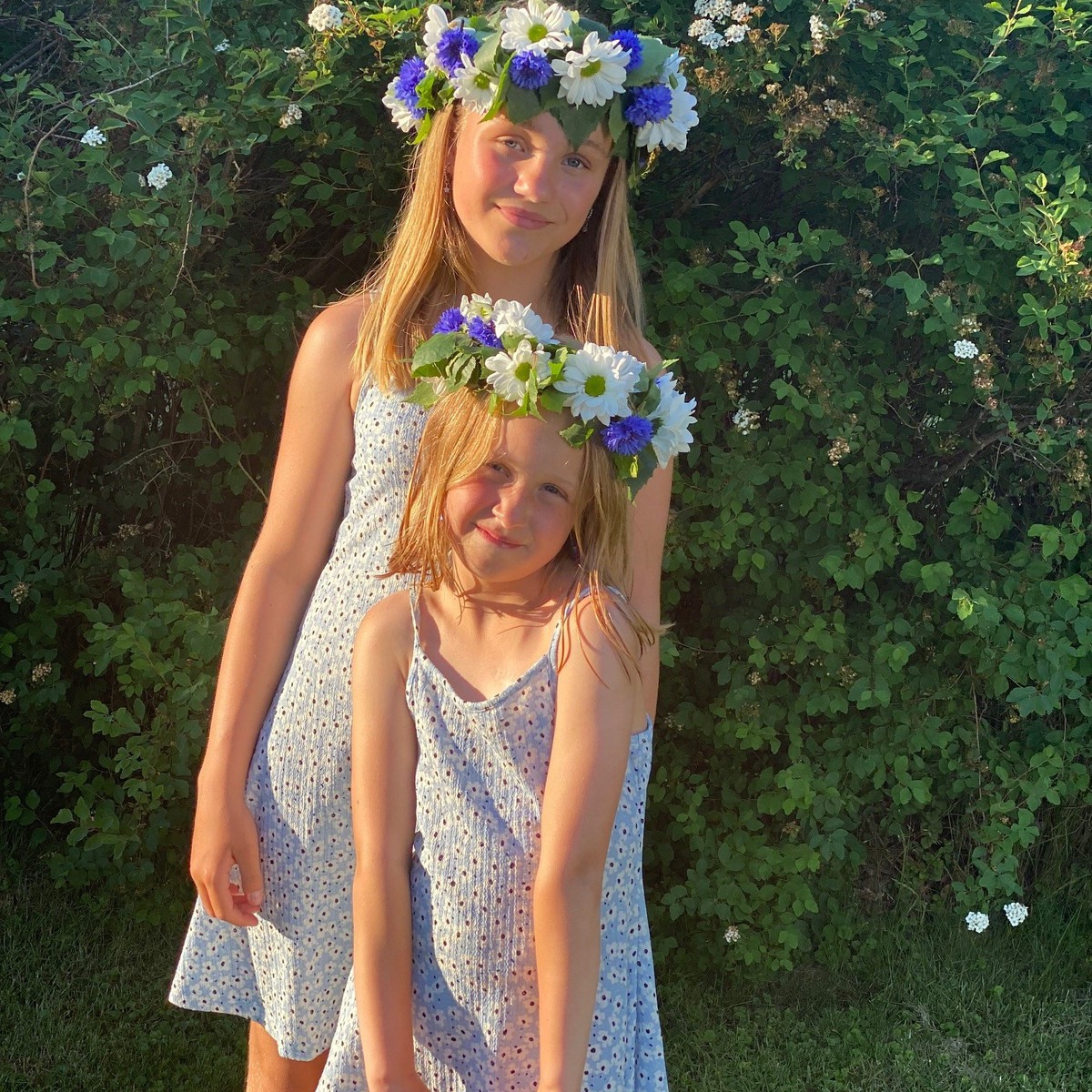 Systrarna Inez och Freja